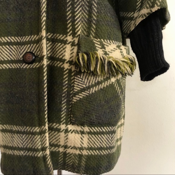 Vintage Glenbrooke Green Plaid Coat 1960’s? - Picture 4 of 9